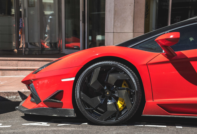 Lamborghini Mansory Aventador LP700-4 Roadster