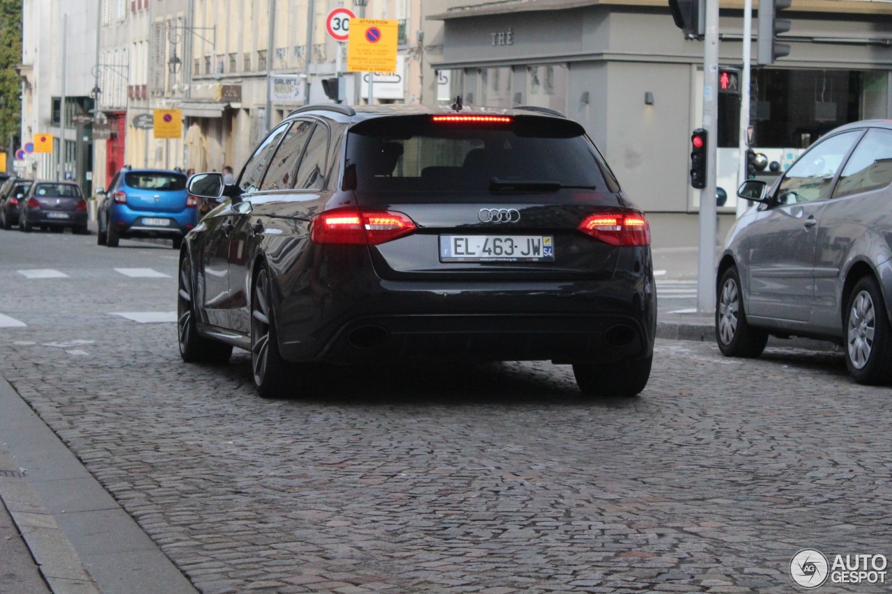 Audi RS4 Avant B8