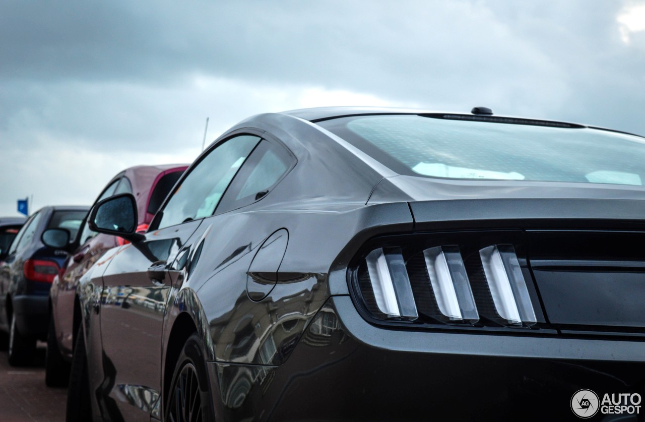 Ford Mustang GT 2015