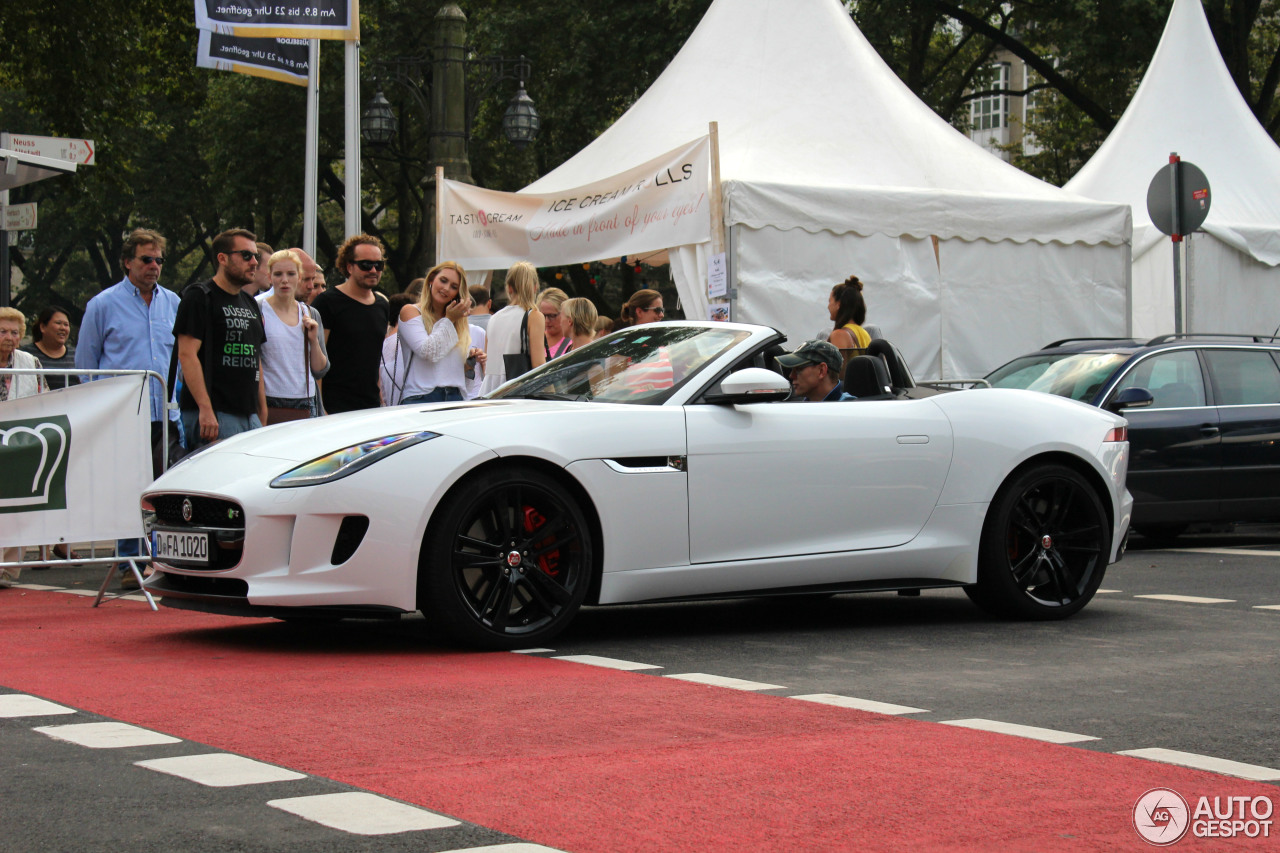 Jaguar F-TYPE R Convertible