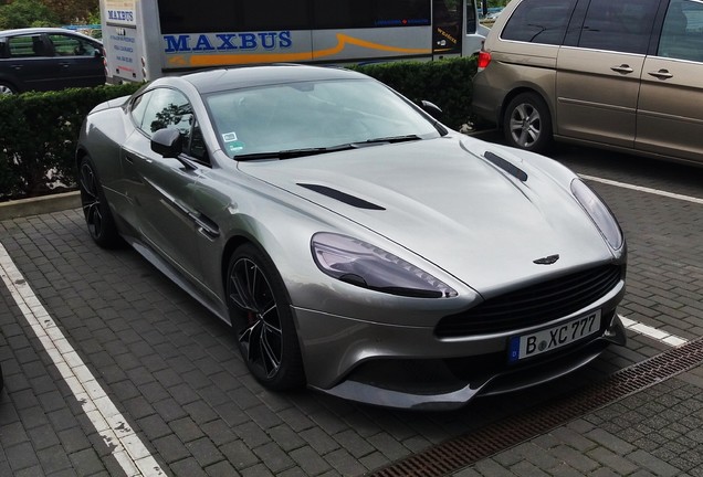 Aston Martin Vanquish 2013