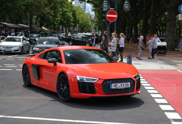 Audi R8 V10 Plus 2015