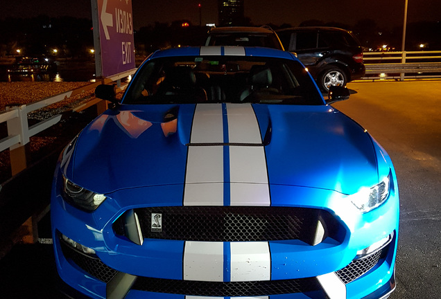 Ford Mustang Shelby GT350 2015