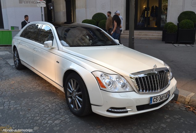 Maybach 62 S Landaulet 2011