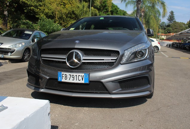 Mercedes-Benz A 45 AMG