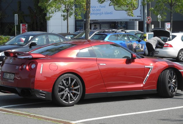 Nissan GT-R 2014