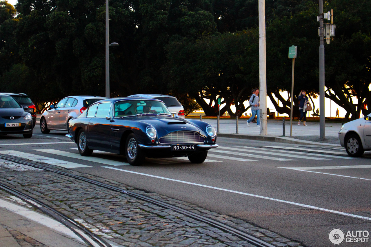 Aston Martin DB6 MKI