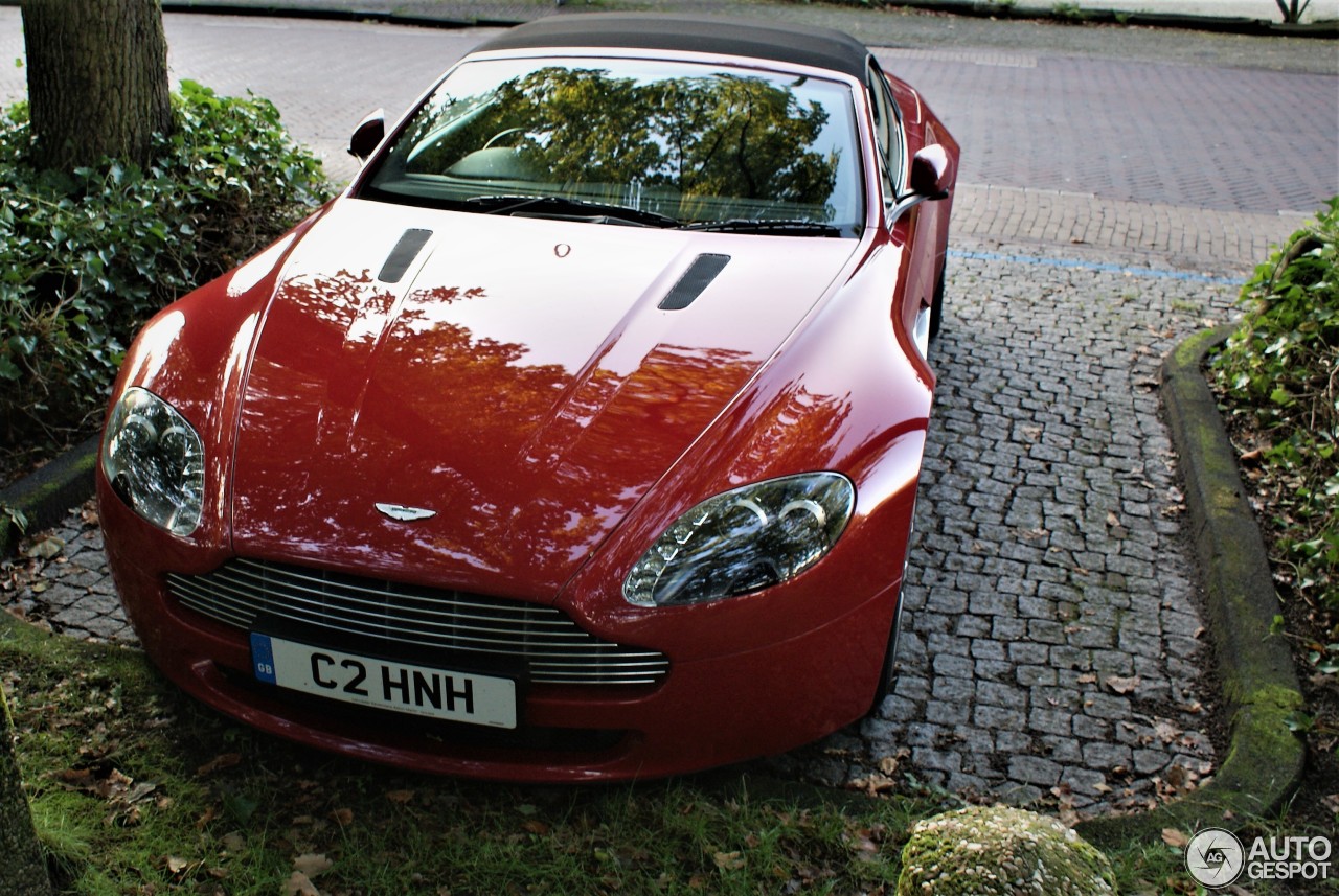 Aston Martin V8 Vantage Roadster