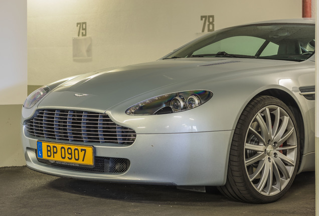 Aston Martin V8 Vantage