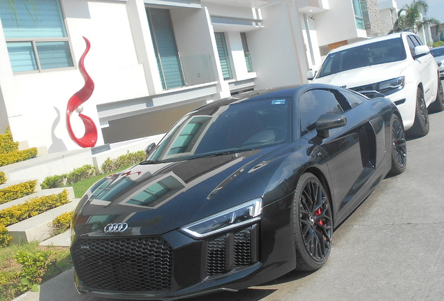 Audi R8 V10 Plus 2015