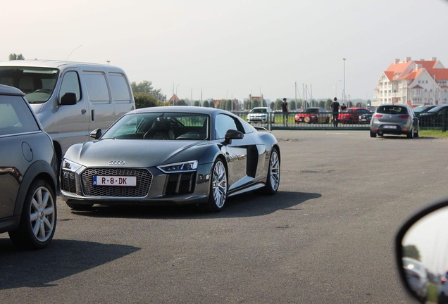 Audi R8 V10 Plus 2015