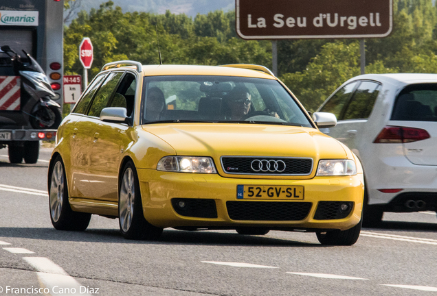 Audi RS4 Avant B5