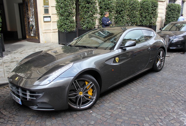 Ferrari FF