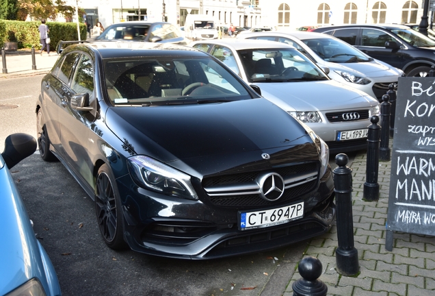 Mercedes-AMG A 45 W176 2015