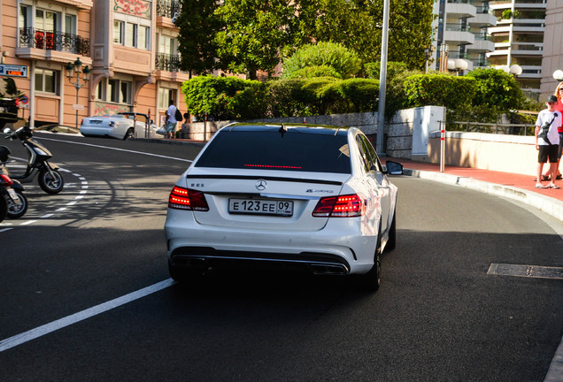 Mercedes-Benz E 63 AMG S W212