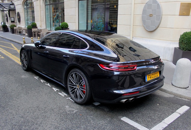 Porsche 971 Panamera Turbo