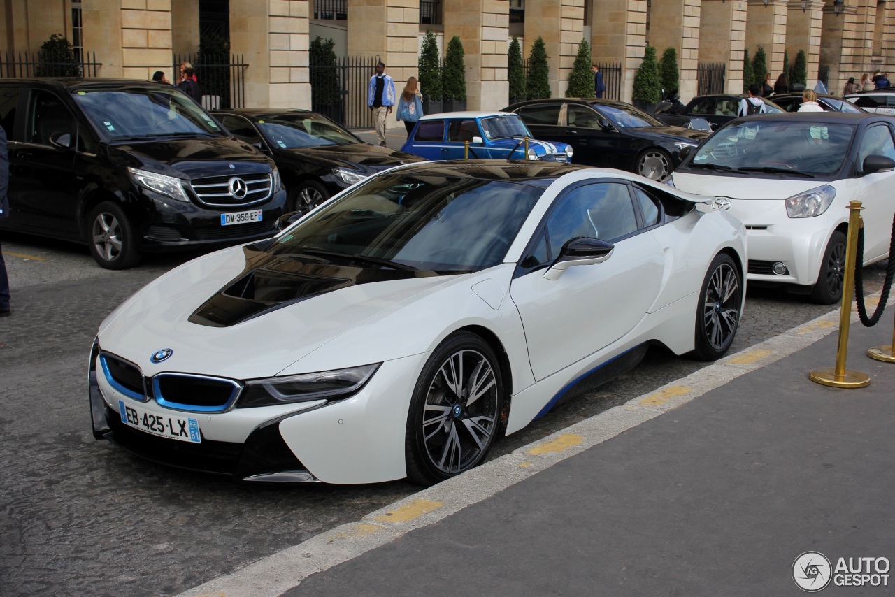 BMW i8