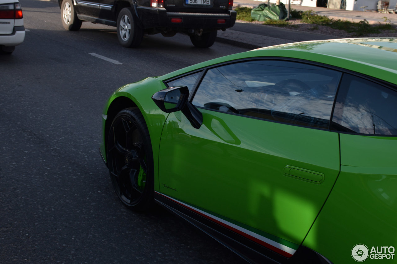 Lamborghini Huracán LP640-4 Performante