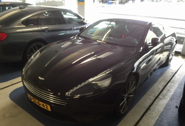 Aston Martin Virage 2011