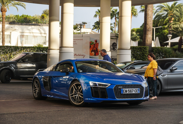 Audi R8 V10 Plus 2015