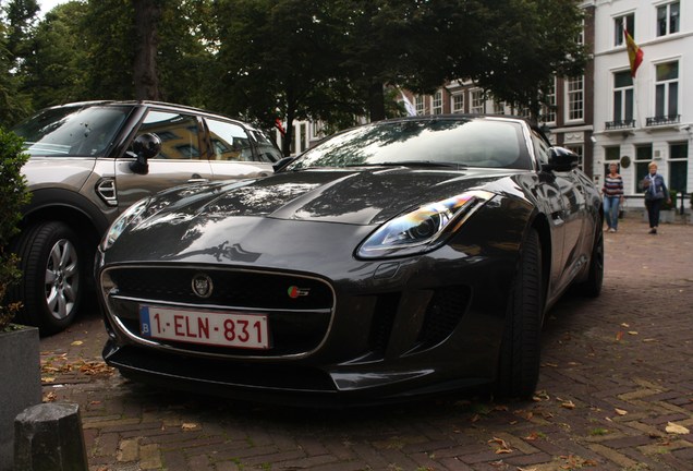 Jaguar F-TYPE S Convertible