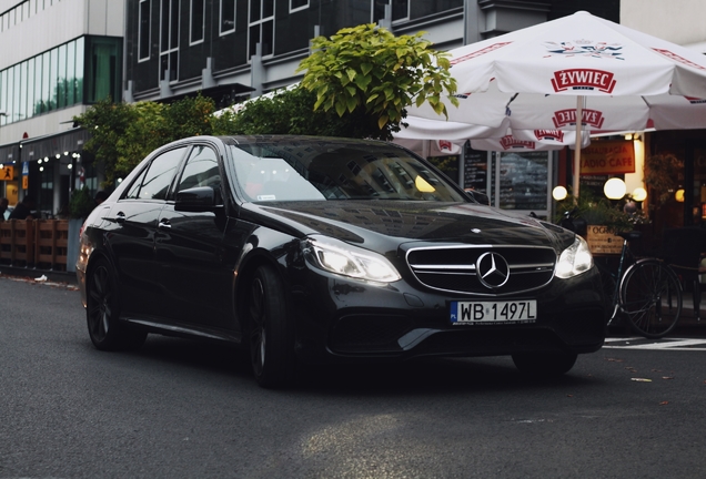 Mercedes-Benz E 63 AMG S W212