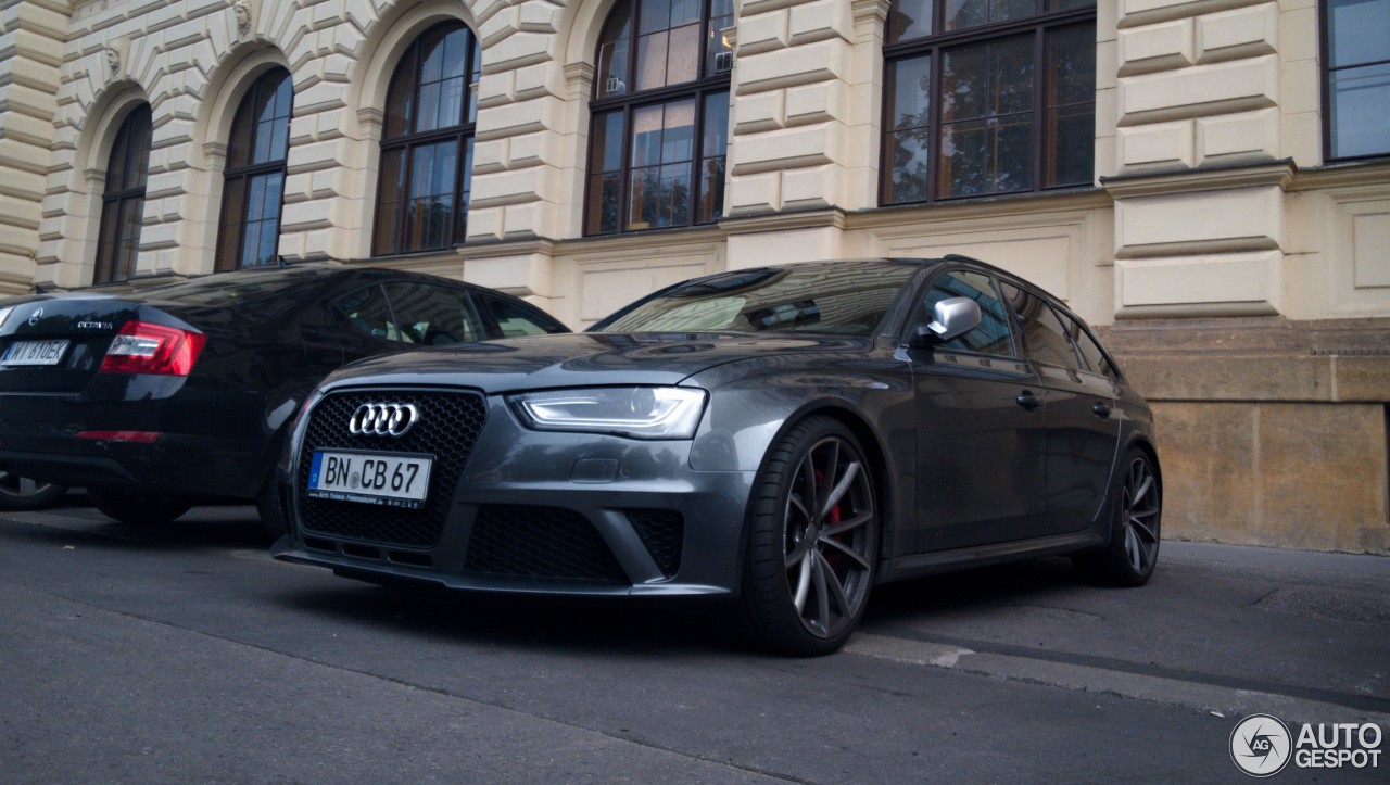 Audi RS4 Avant B8