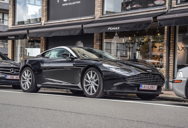 Aston Martin DB11