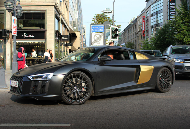 Audi R8 V10 Plus 2015