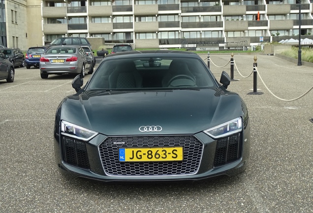 Audi R8 V10 Plus 2015