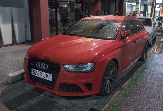 Audi RS4 Avant B8