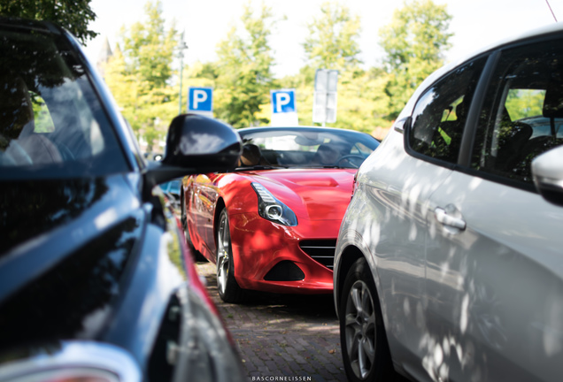 Ferrari California T