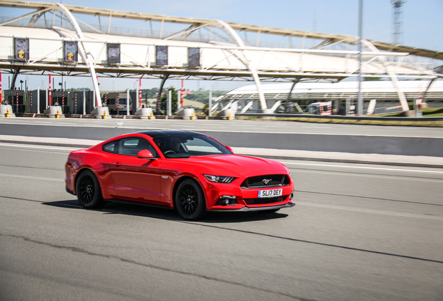 Ford Mustang GT 2015