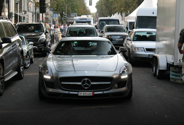 Mercedes-Benz SLS AMG