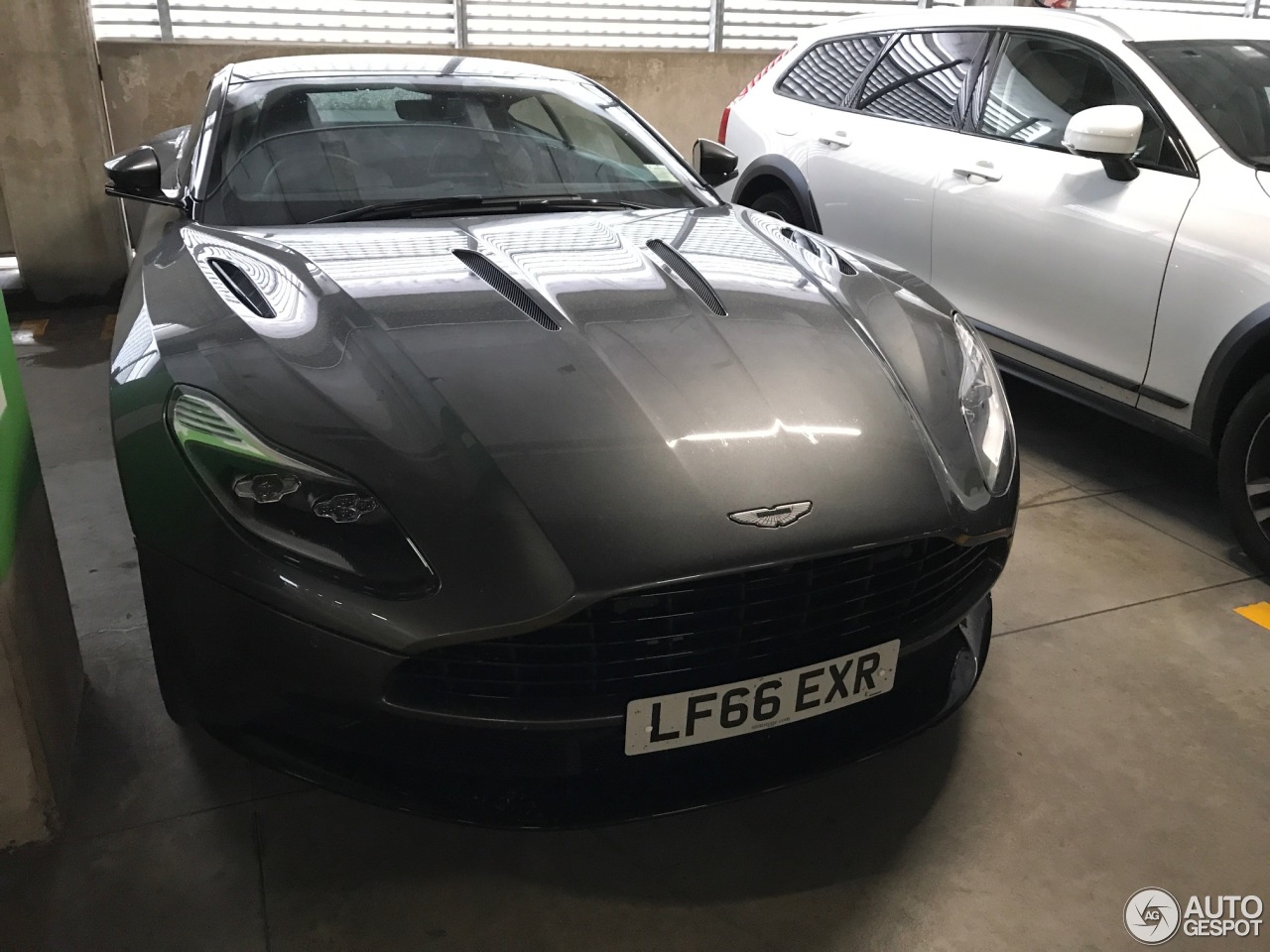 Aston Martin DB11