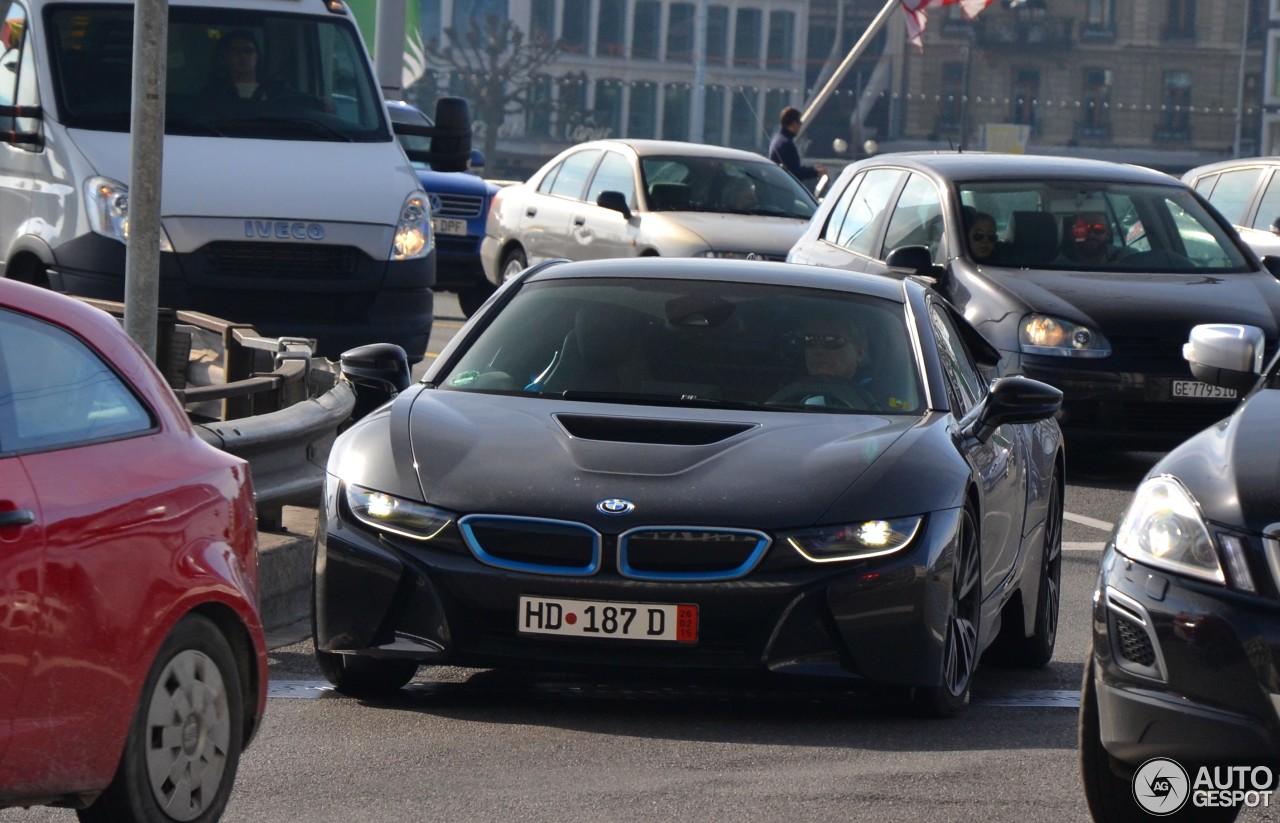 BMW i8