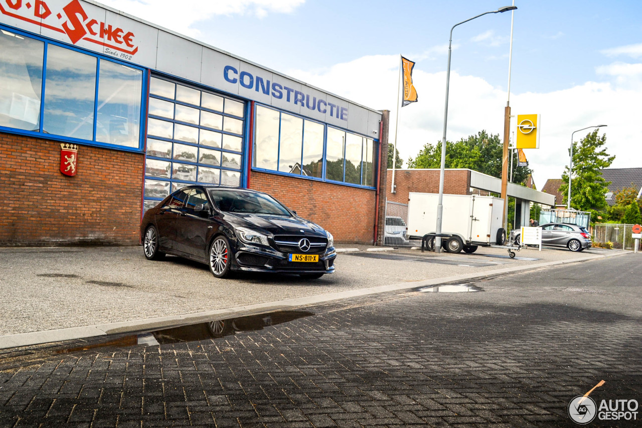 Mercedes-Benz CLA 45 AMG C117