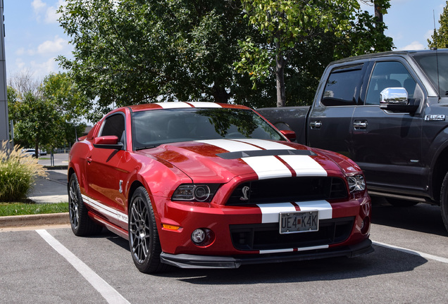 Ford Mustang Shelby GT500 2013