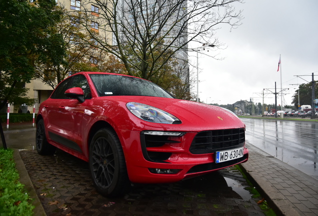 Porsche 95B Macan GTS