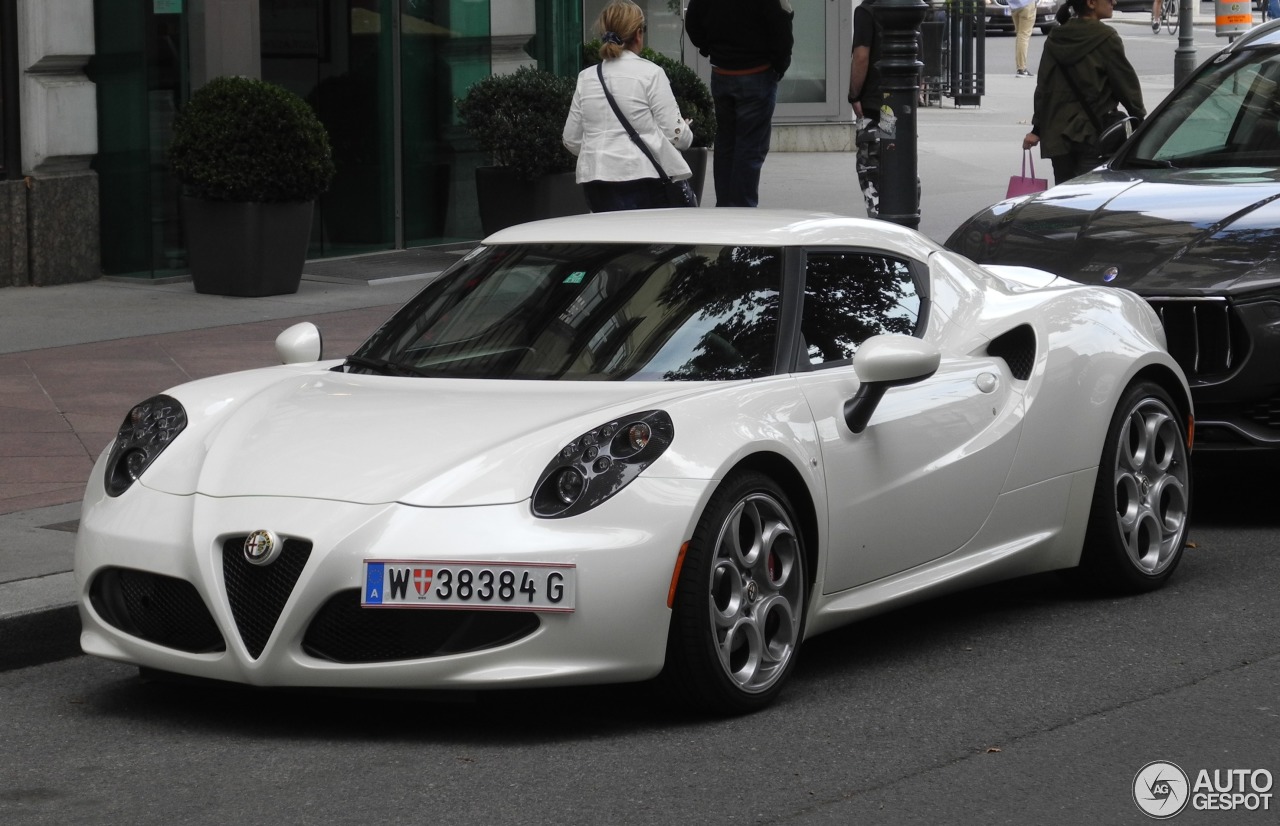 Alfa Romeo 4C Coupé