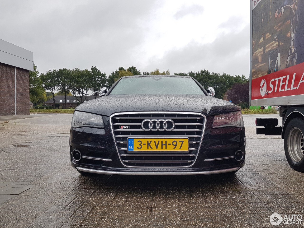 Audi S8 D4