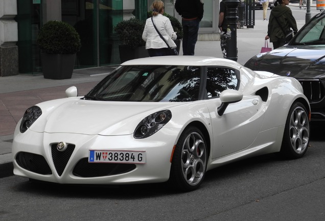 Alfa Romeo 4C Coupé