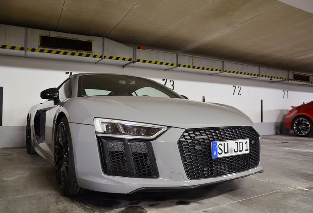 Audi R8 V10 Plus 2015