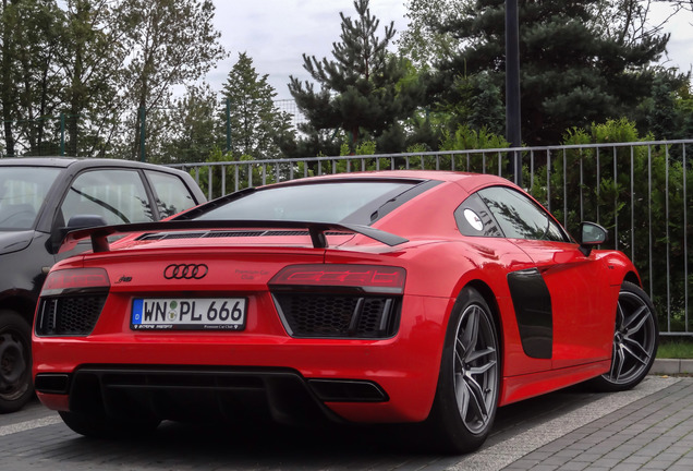 Audi R8 V10 Plus 2015