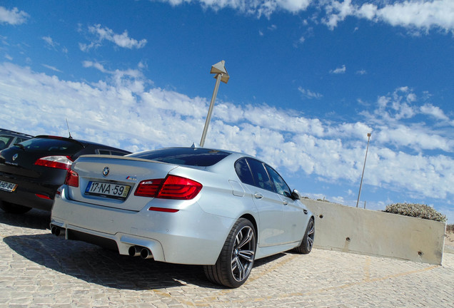 BMW M5 F10 2011