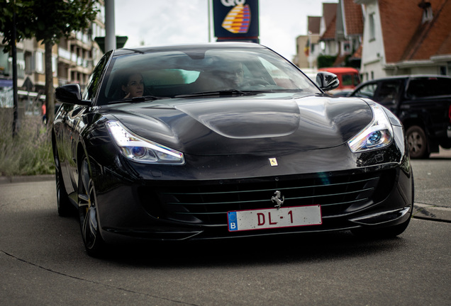 Ferrari GTC4Lusso