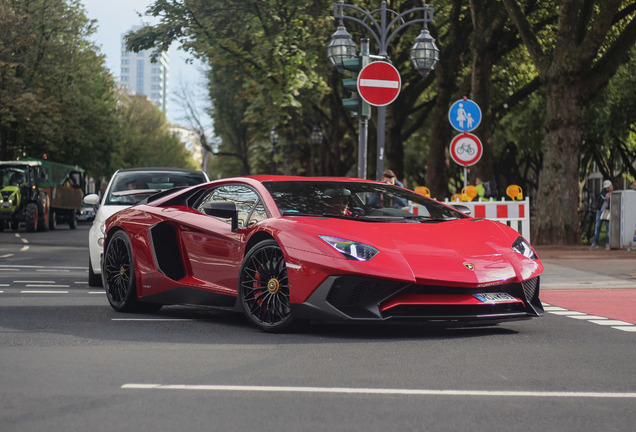 Lamborghini Aventador LP750-4 SuperVeloce