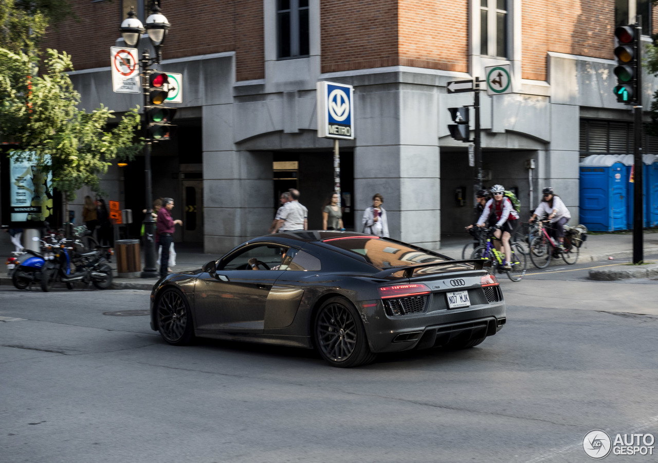 Audi R8 V10 Plus 2015