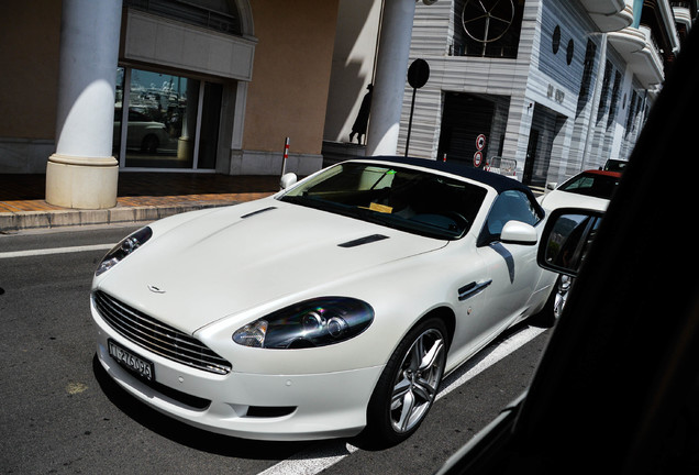 Aston Martin DB9 Volante