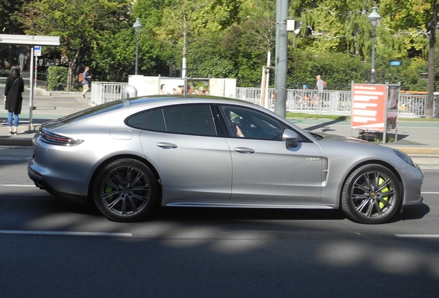 Porsche 971 Panamera Turbo S E-Hybrid